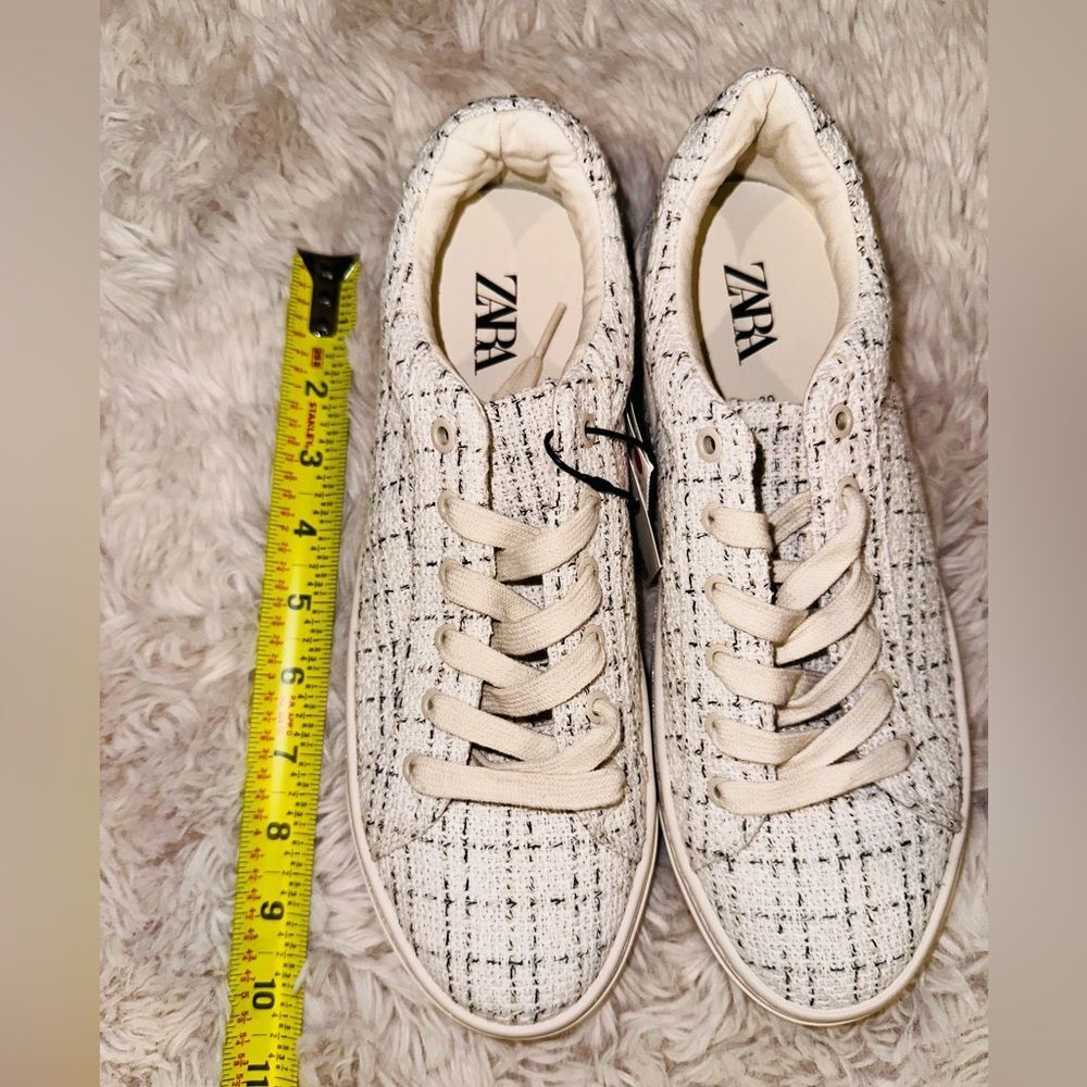 ZARA sneakers size 8. Plaid design sneakers. Beige color. New never worn. W/tags